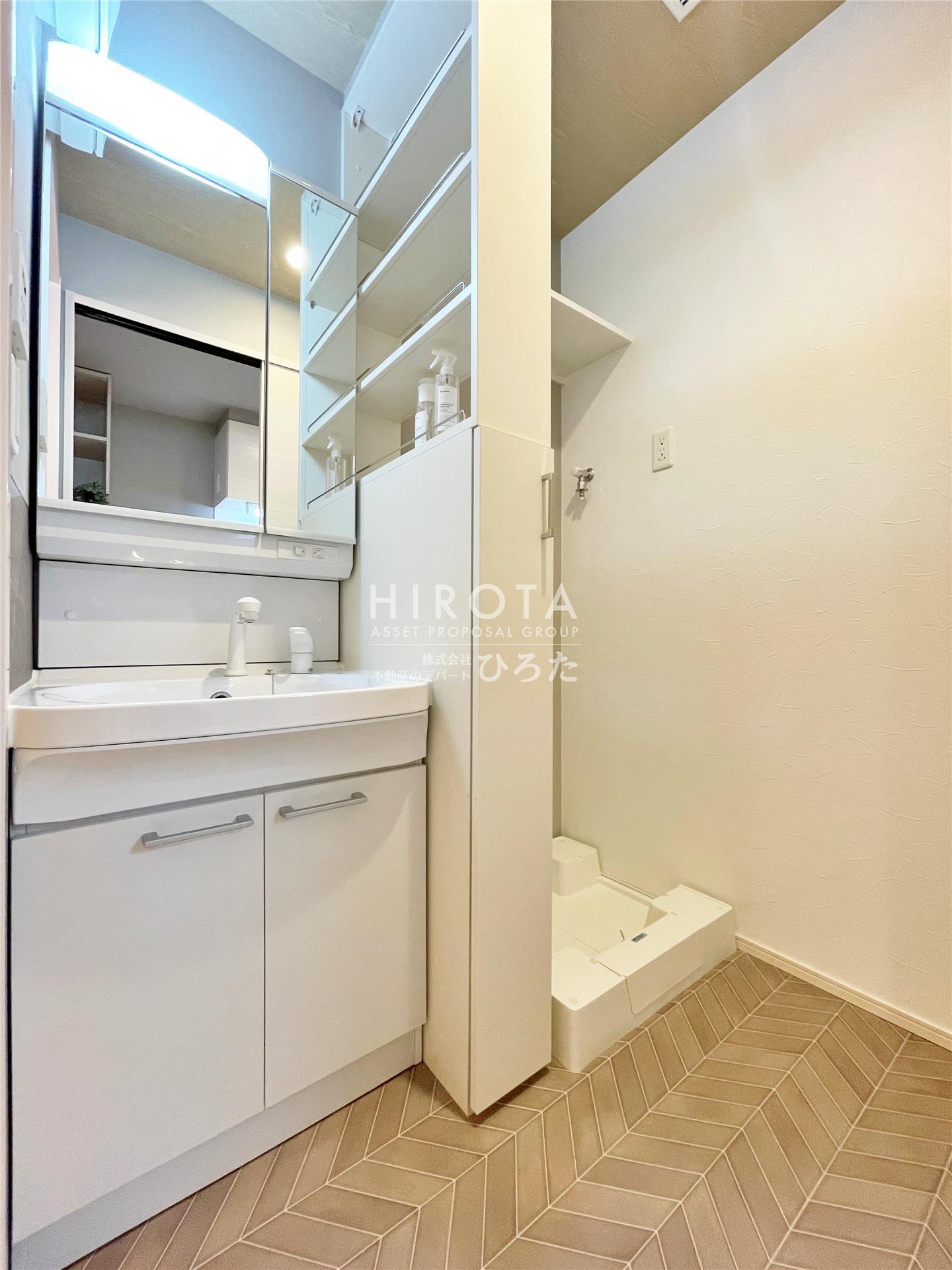 洗面設備　同仕様写真