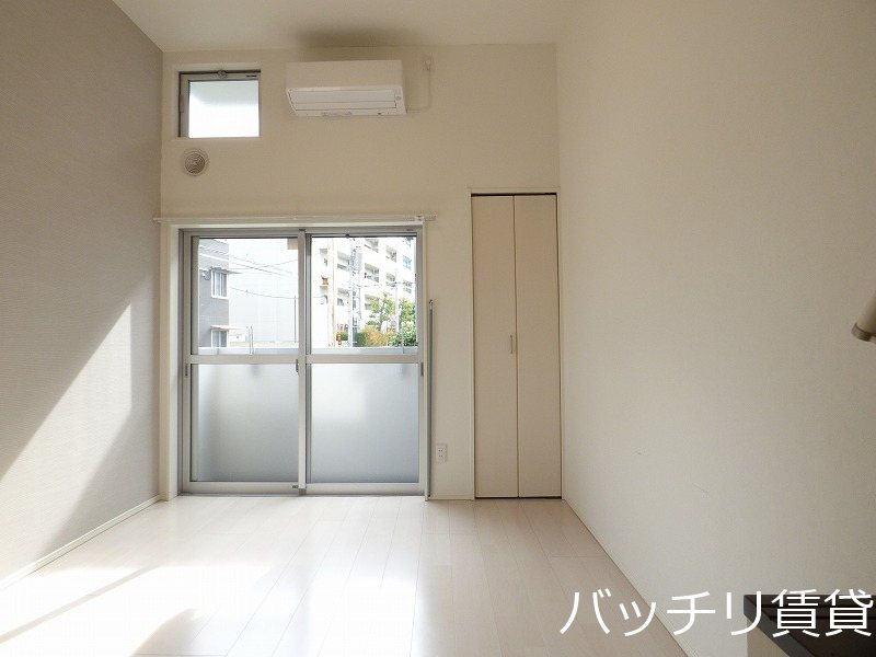 バルコニー　同型タイプの為、現状を優先いたします。