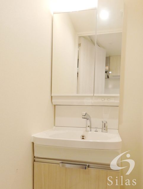 洗面設備　同仕様