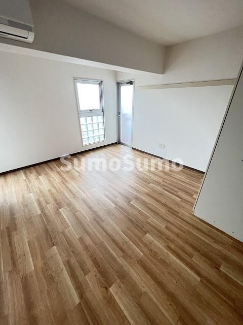 その他部屋・スペース　広くて明るい寝室