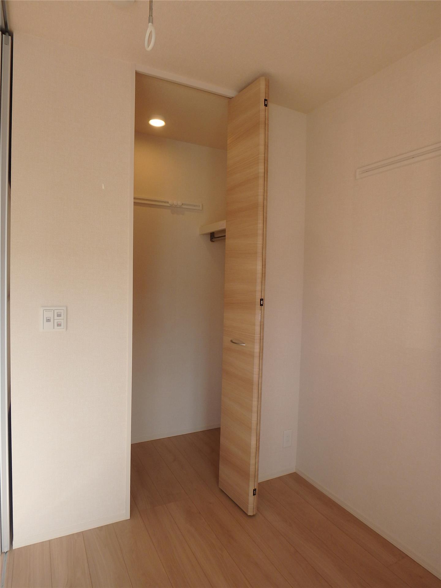 収納　同タイプ室内（反転タイプ）