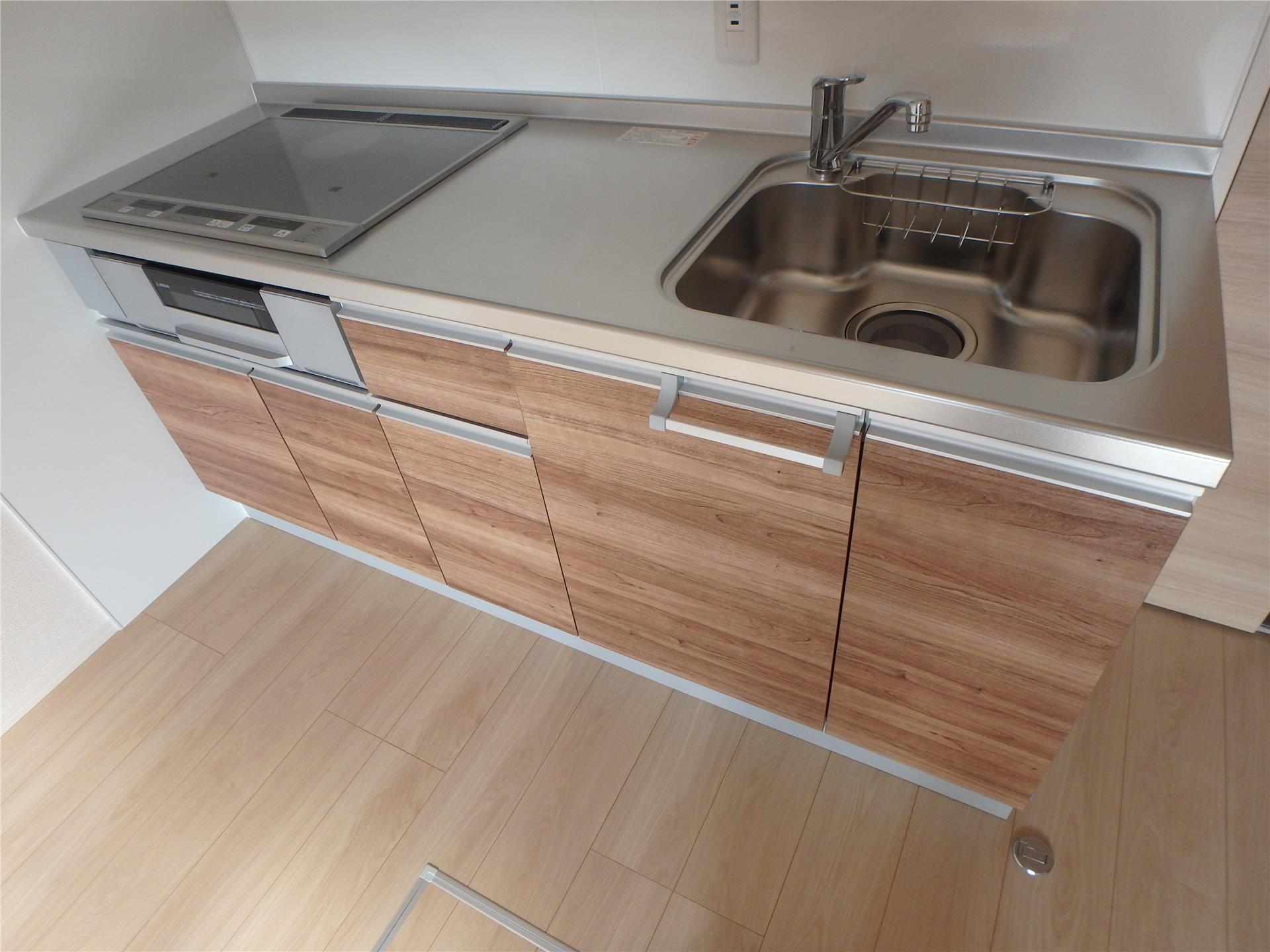 キッチン　同タイプ室内（反転タイプ）