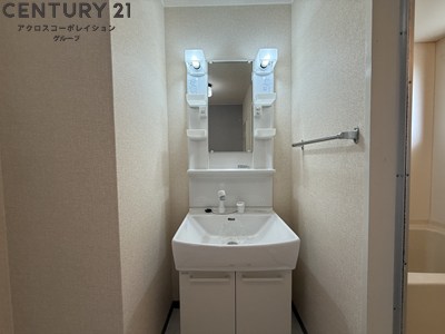 洗面設備　独立洗面化粧台付きでおすすめです！