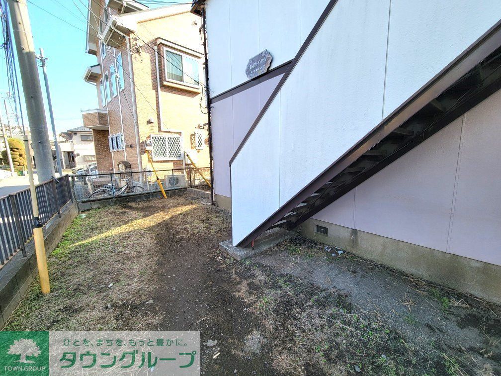 エントランス　庭