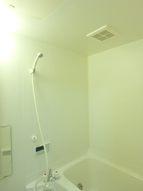 バス・シャワールーム　図面と現状に相違がある場合には現状を優先