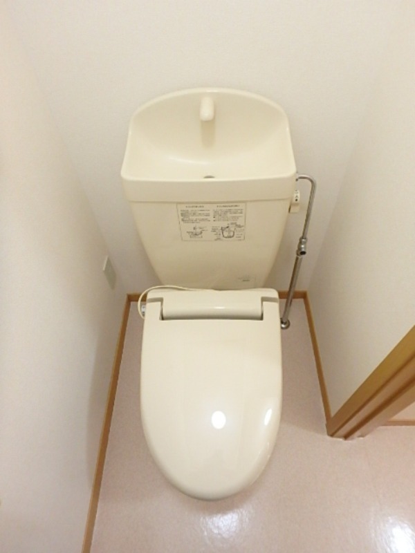 トイレ　図面と現状に相違がある場合には現状を優先