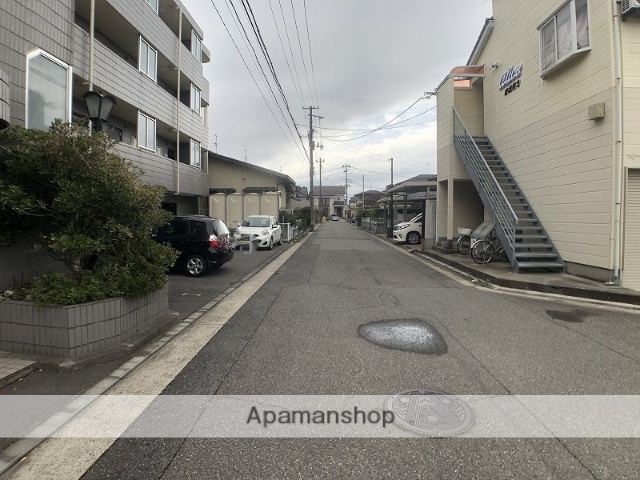 その他　前面道路（その他）まで0m