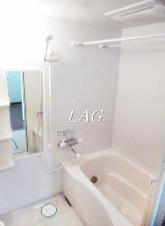 バス・シャワールーム　お風呂です。