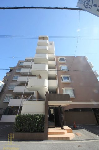 建物外観　リバティーハウス