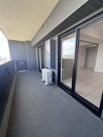 バルコニー　※同タイプの他部屋写真参考