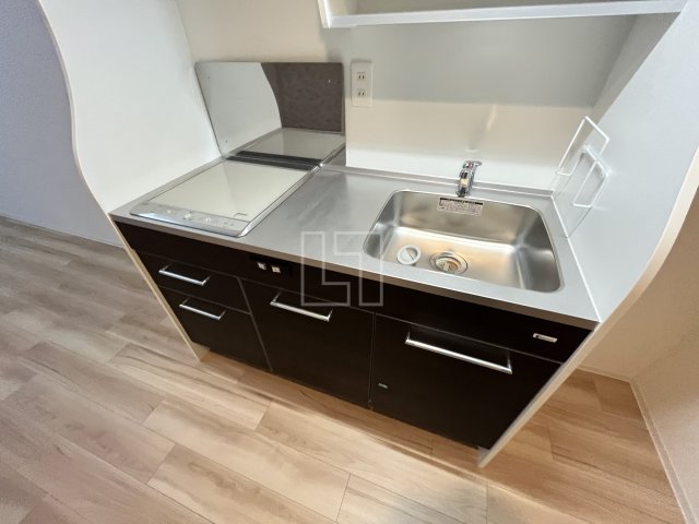 キッチン　セレニテ本町東リアン　システムキッチン