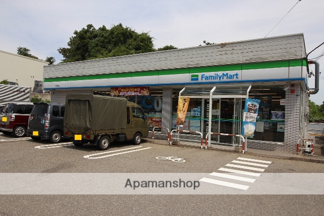 コンビニ　ファミリーマート伏木古府店（コンビニ）まで4407m