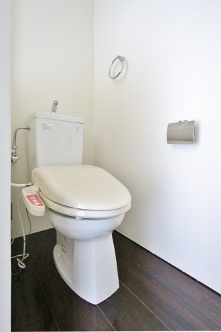 トイレ　参考写真（同シリーズ物件）