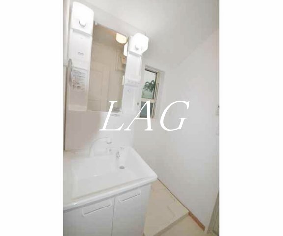 洗面設備　洗面台です。