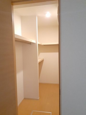 収納　たっぷりとした収納スペースです