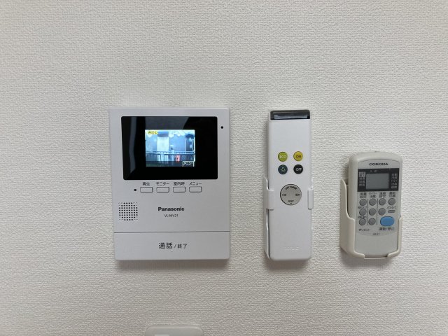 セキュリティ　来訪者の確認のできるモニタ付インターホン