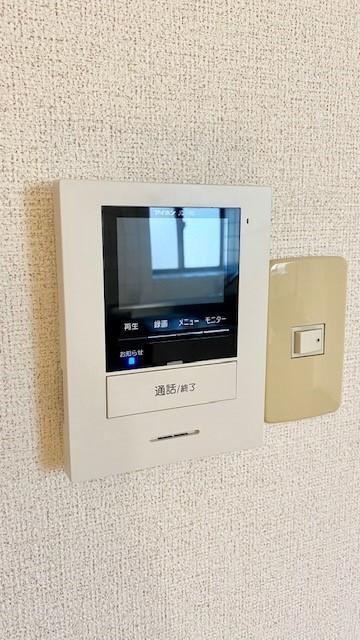 セキュリティ　モニター付きインターホン