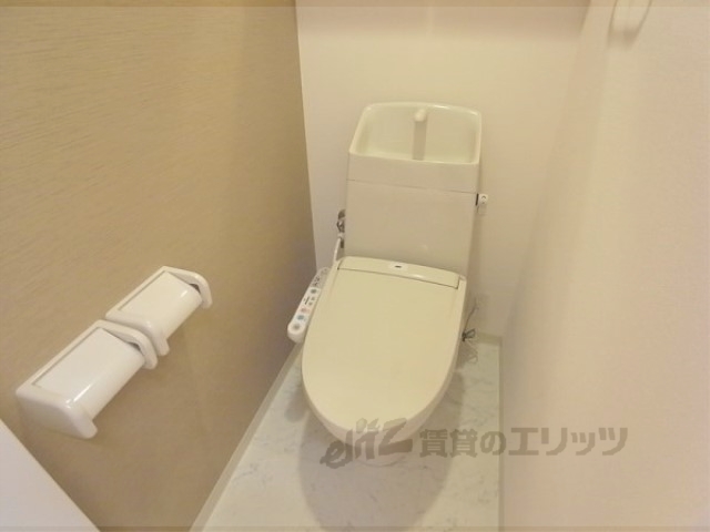 トイレ　ウォシュレット付