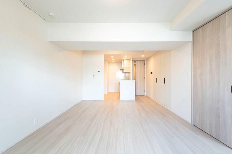 居室・リビング　※別部屋の参考写真です。