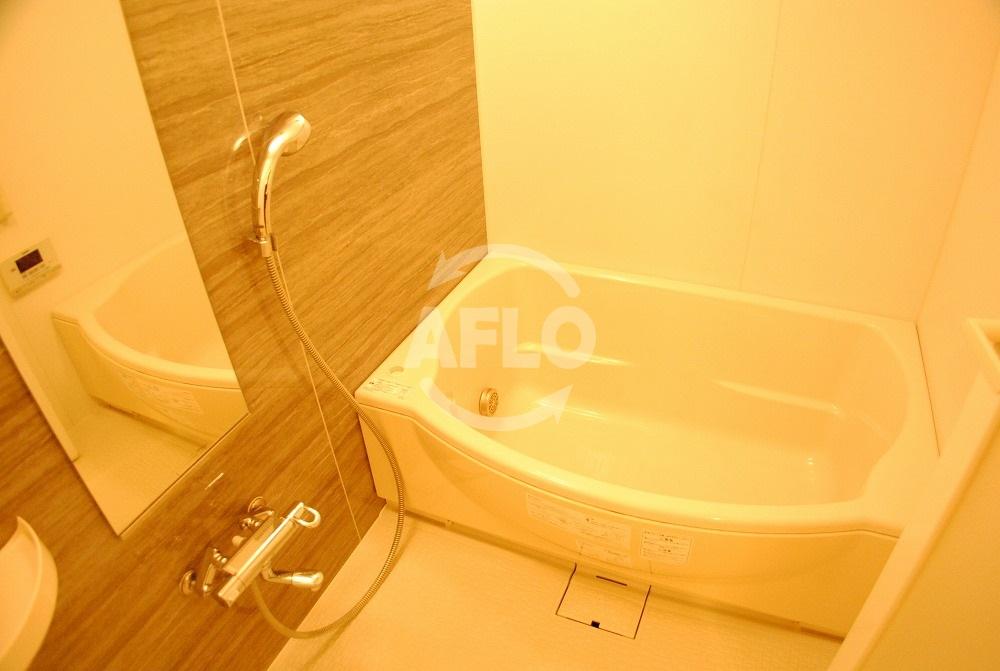 バス・シャワールーム　ザ・タワー大阪レジデンス　バスルーム