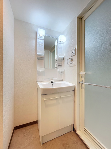 洗面設備　※同タイプ参考写真