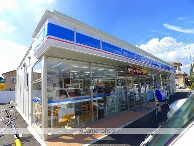 コンビニ　ローソン桐生相生１丁目店（コンビニ）まで700m