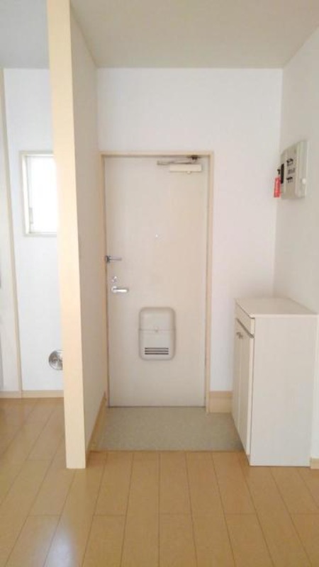 玄関　図面と現状に相違がある場合には現状を優先