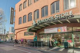 スーパー　ピーコックストア久我山店（スーパー）まで330m