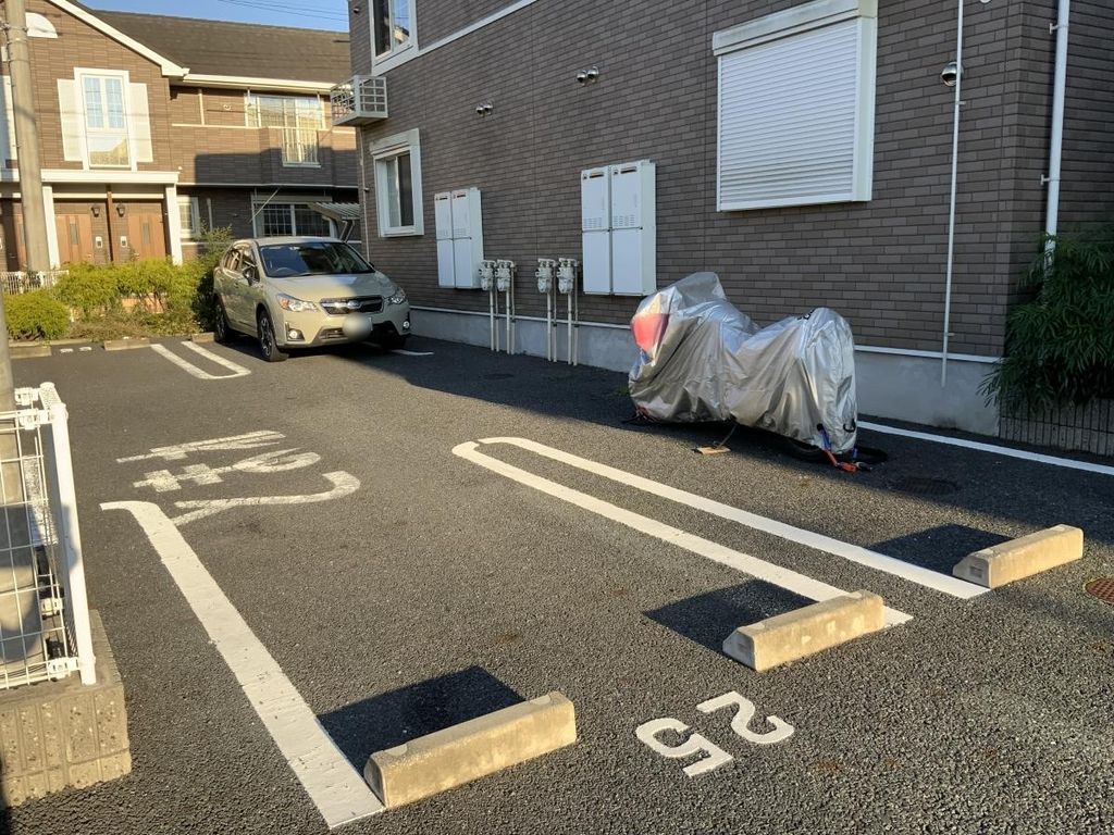 駐車場　駐車場
