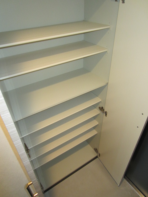 玄関　類似写真 別部屋参照・現状優先