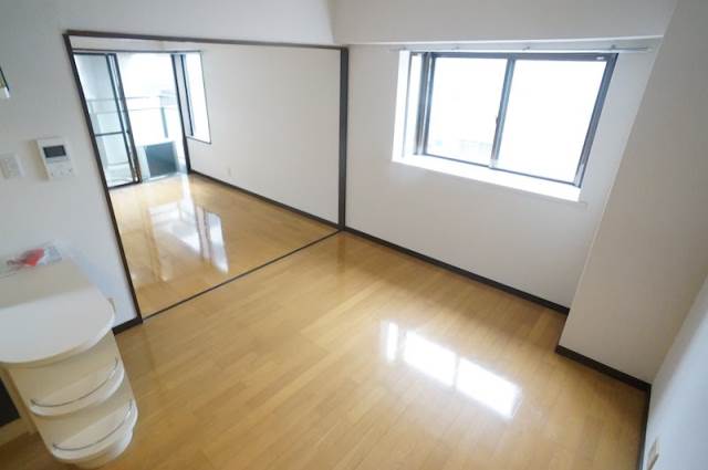 居室・リビング　同型イメージ