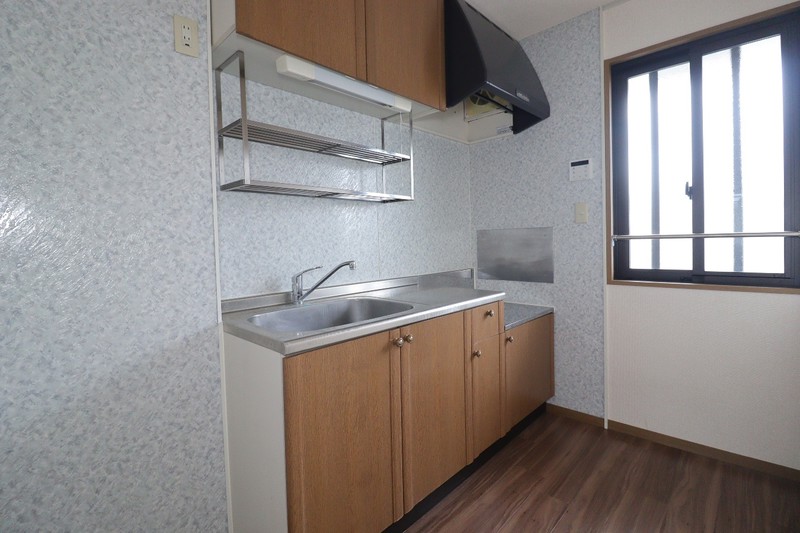 キッチン　別室参考写真（反転タイプ）