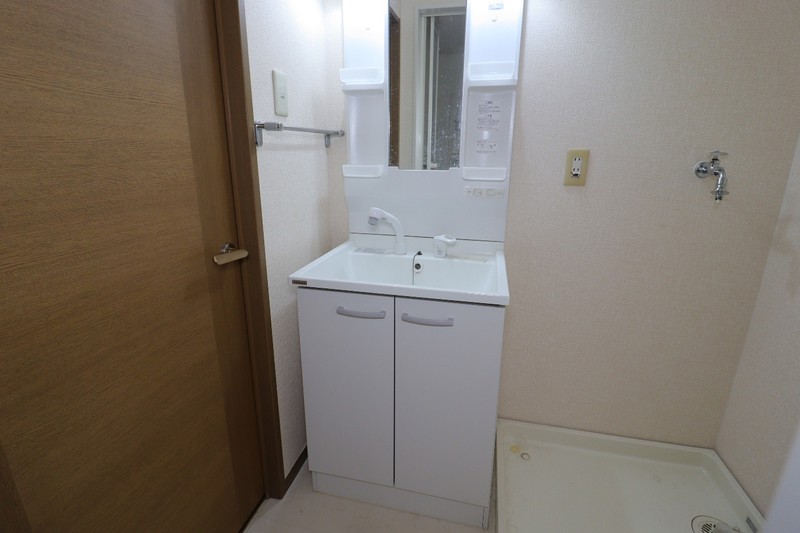 洗面設備　別室参考写真（反転タイプ）