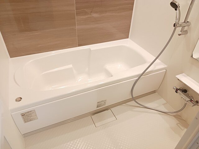 バス・シャワールーム　お風呂で日々の疲れを落としましょう