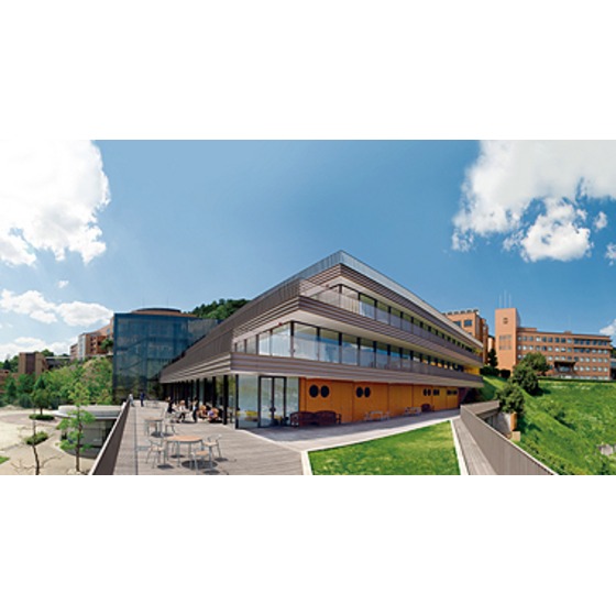 図書館　広島経済大学図書館（図書館）まで531m