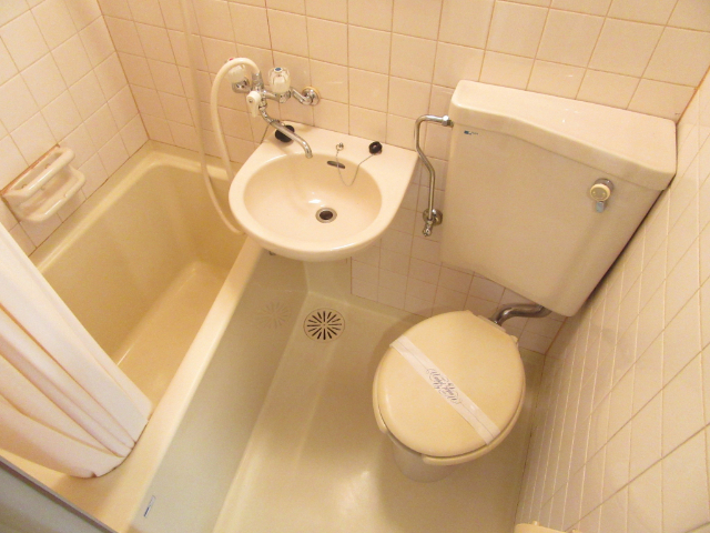 トイレ　※別の部屋の写真です