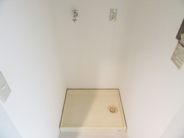 洗面設備　※別の部屋の写真です