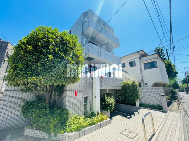 建物外観　タイル張りＲＣ造マンション