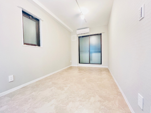 居室・リビング　※別の部屋の写真です