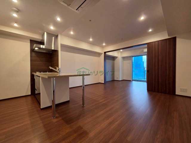 ロビー　コンフォリア新宿イーストサイドタワー