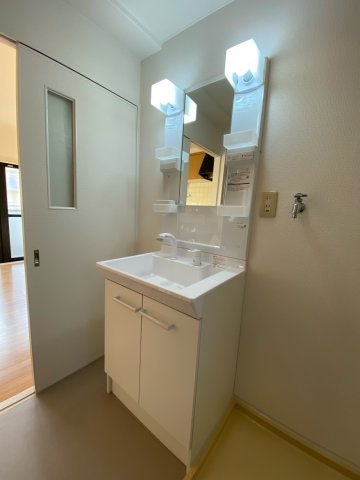 洗面設備　独立洗面化粧台付きでおすすめです！