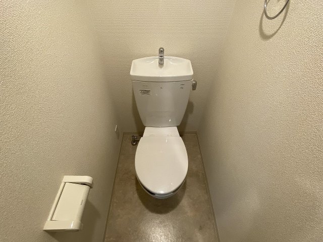 トイレ　シンプルで使いやすいトイレです