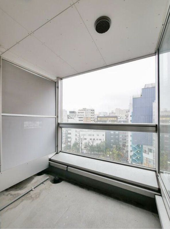 バルコニー　バルコニー