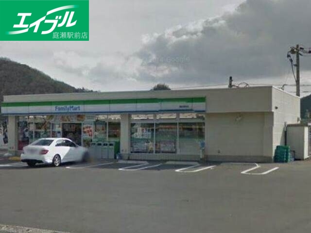 コンビニ　ファミリーマート備前香登店（コンビニ）まで851m