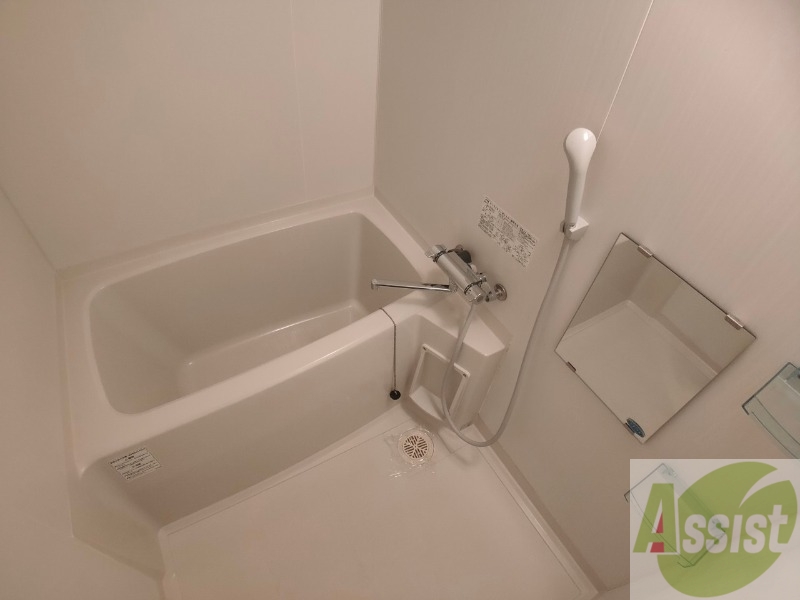 バス・シャワールーム　お風呂です。ゆっくりお風呂につかるのも体に良いですね～