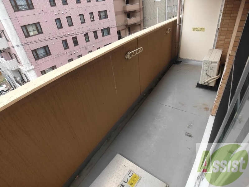 バルコニー　バルコニーです。天気の良い日には外干しができます！