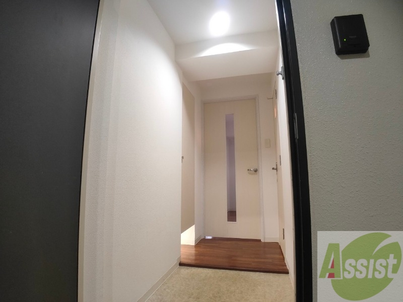 玄関　玄関です。白を基調としていて清潔感があります！