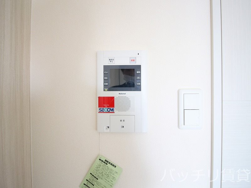 セキュリティ　写真は別号室の為、現状優先になります。