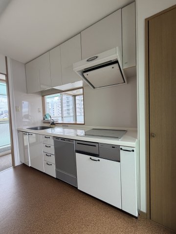 駐車場　車をお持ちの方に嬉しい駐車場付きの物件です