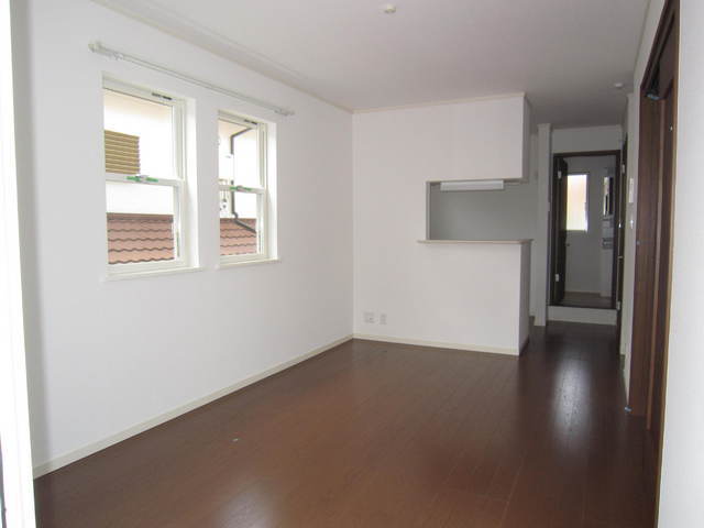 居室・リビング　室内